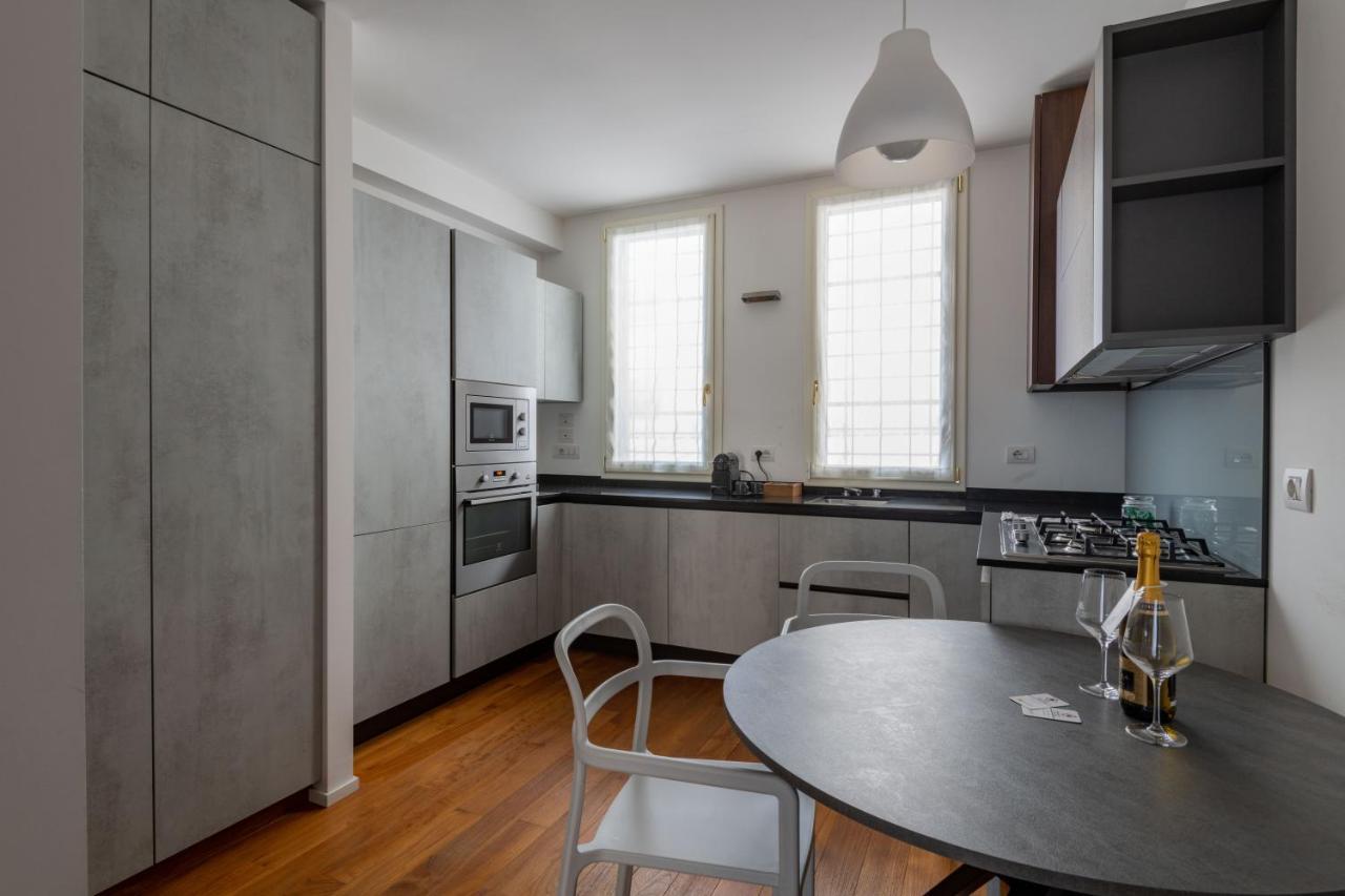 Milano Apartments Voghera Eksteriør bilde