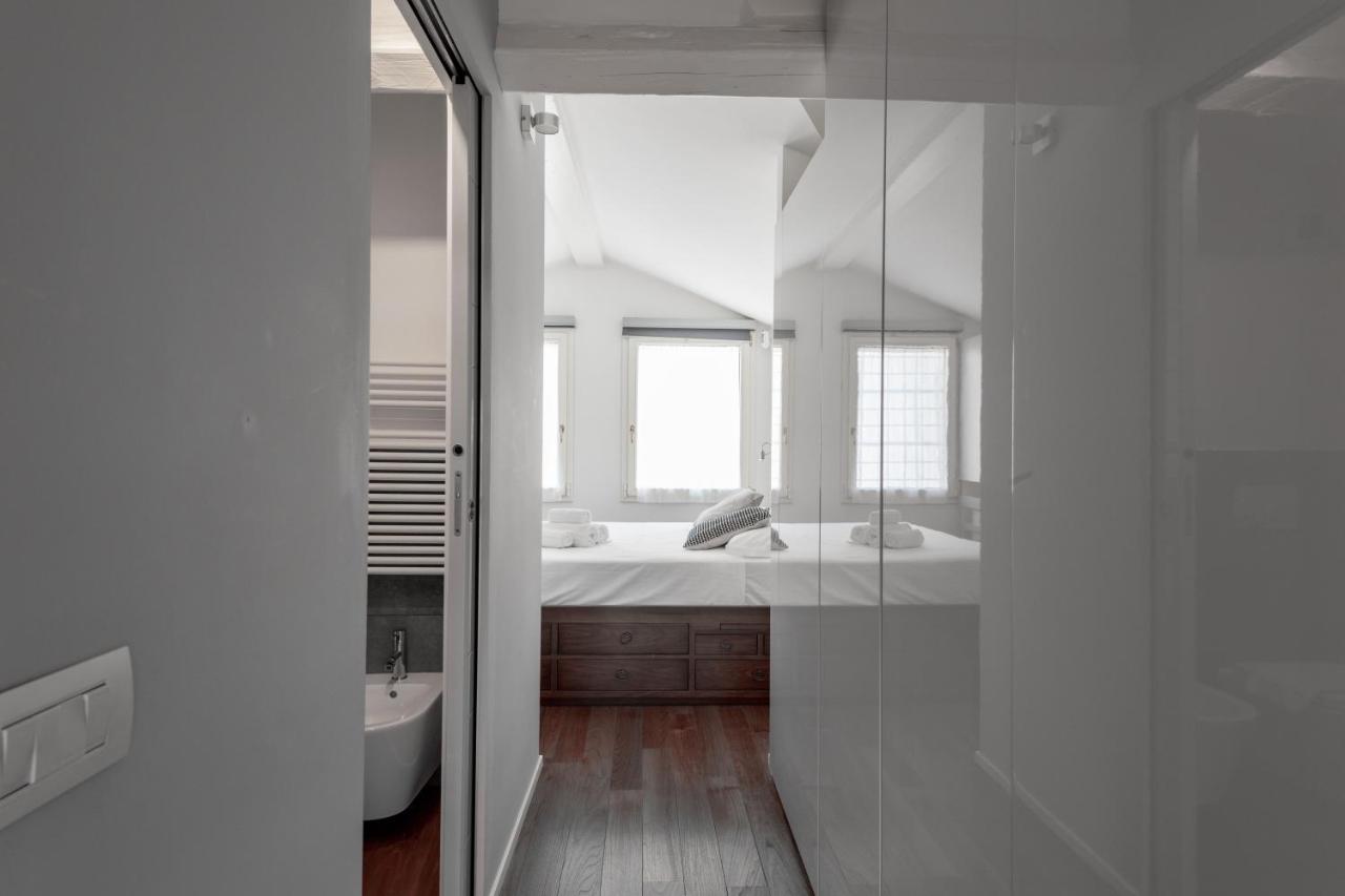 Milano Apartments Voghera Eksteriør bilde
